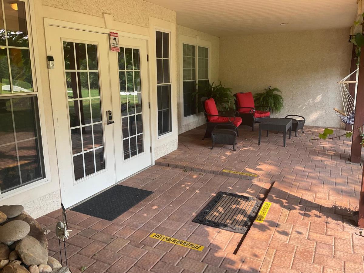 Whispering Oak Mansion Bear Exterior foto